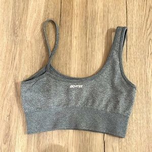 Bo +Tee sports bra